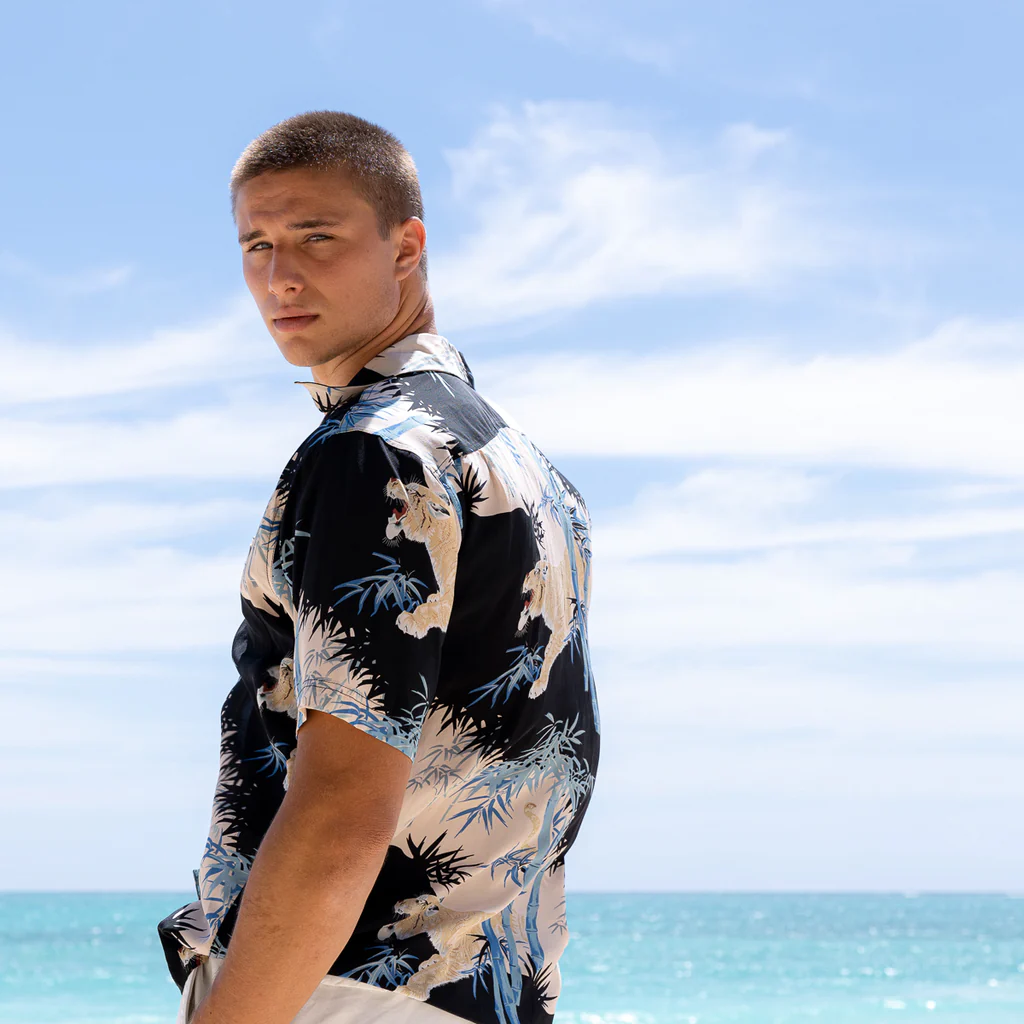 With a keen eye for detail and a passion for innovation, we curate a collection that represents the pinnacle of aloha shirt fashion. From iconic heritage brands to up-and-coming designers, we handpick each garment to ensure that our selection is diverse, stylish, and of the highest quality. When you shop with us, you can trust that you're getting access to the latest and greatest offerings in the world of aloha shirts. Convenience: We understand that shopping for clothing should be a seamless and hassle-free experience, which is why we've designed Alibaytrendy.com with your convenience in mind. Our website features a user-friendly interface that allows you to browse our extensive collection with ease, whether you're shopping on your computer or mobile device.
