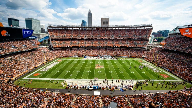  How Old is Cleveland Browns Stadium 1